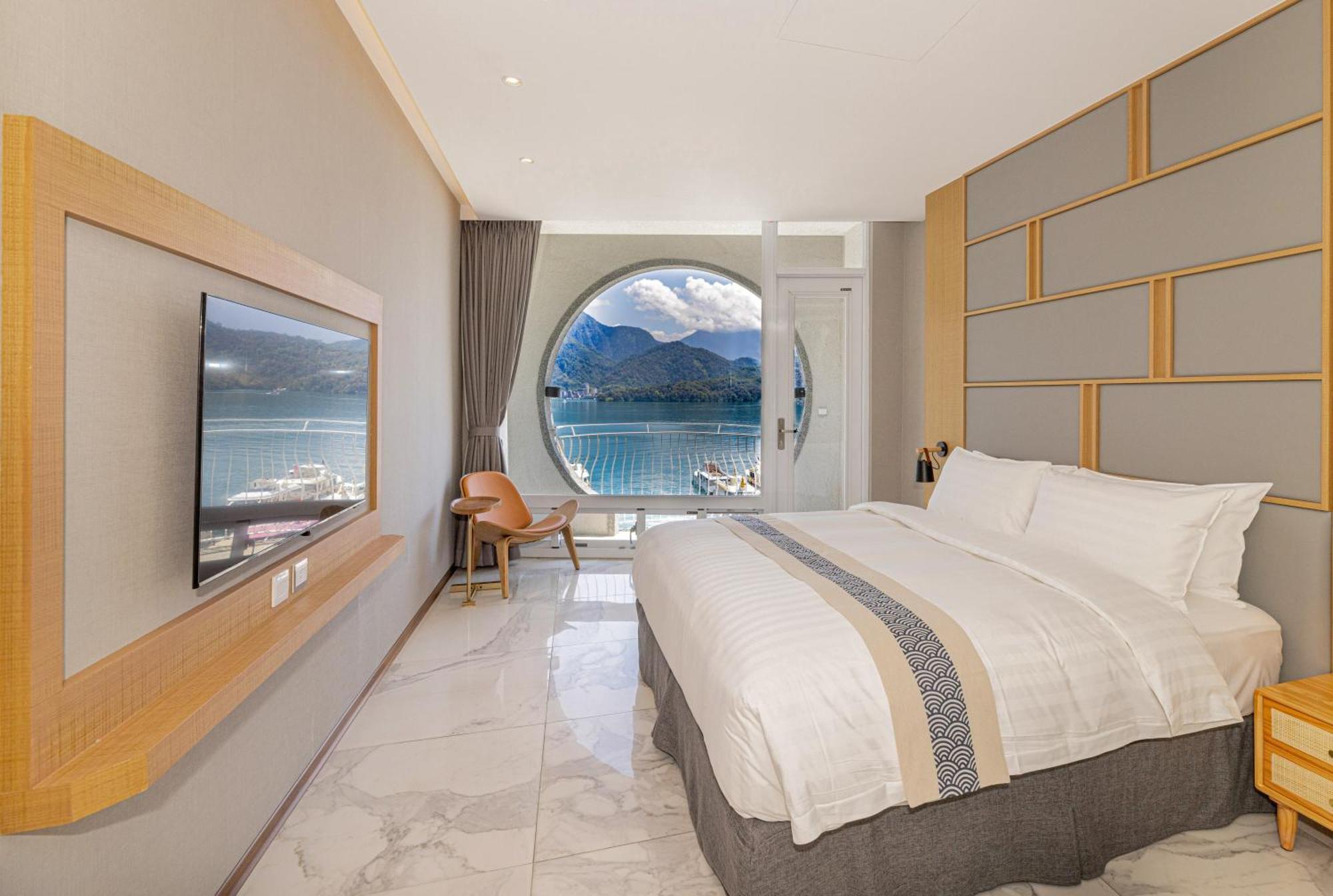Sun Moon Lake Apollo Resort Hotel หยูฉี ภายนอก รูปภาพ