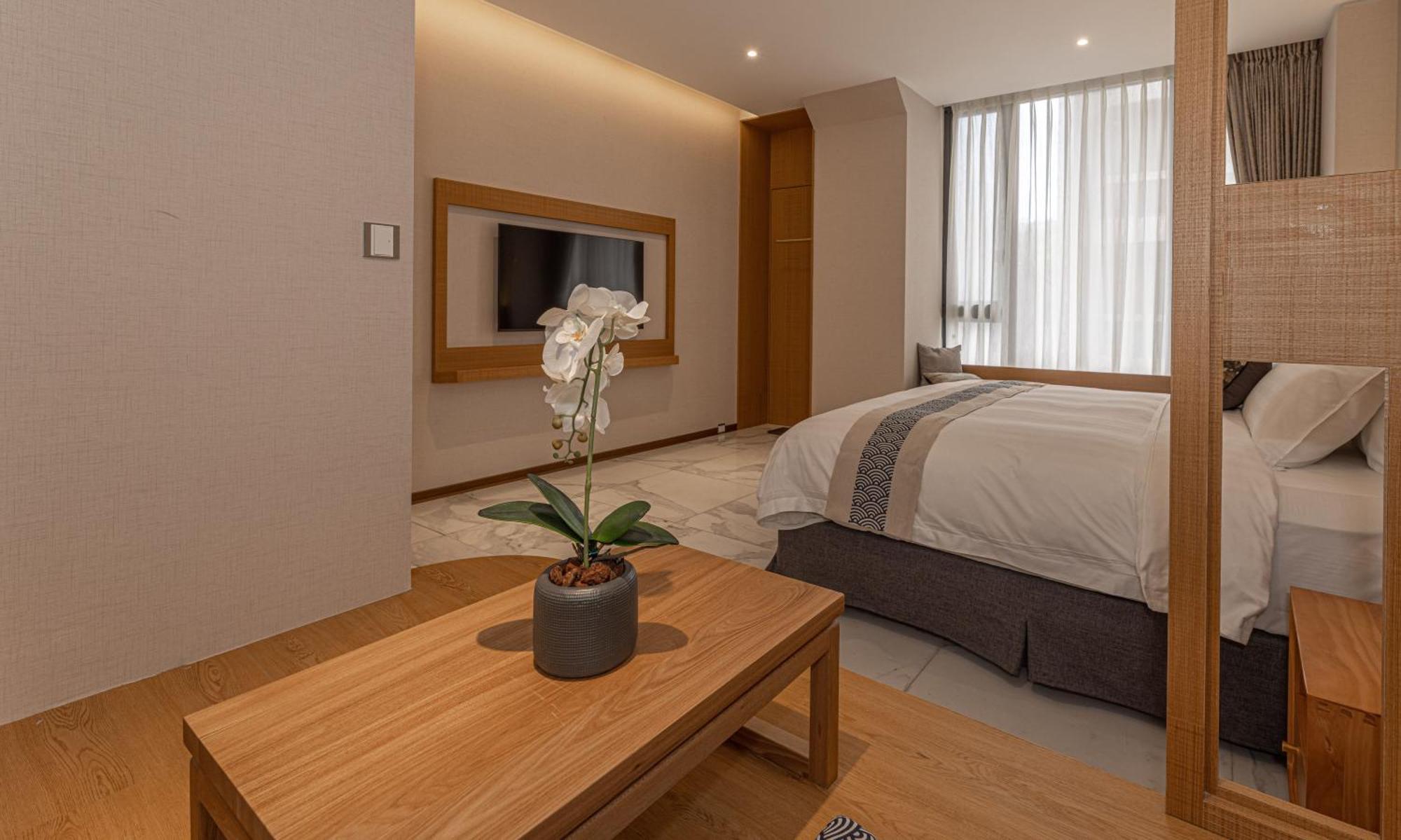Sun Moon Lake Apollo Resort Hotel หยูฉี ภายนอก รูปภาพ
