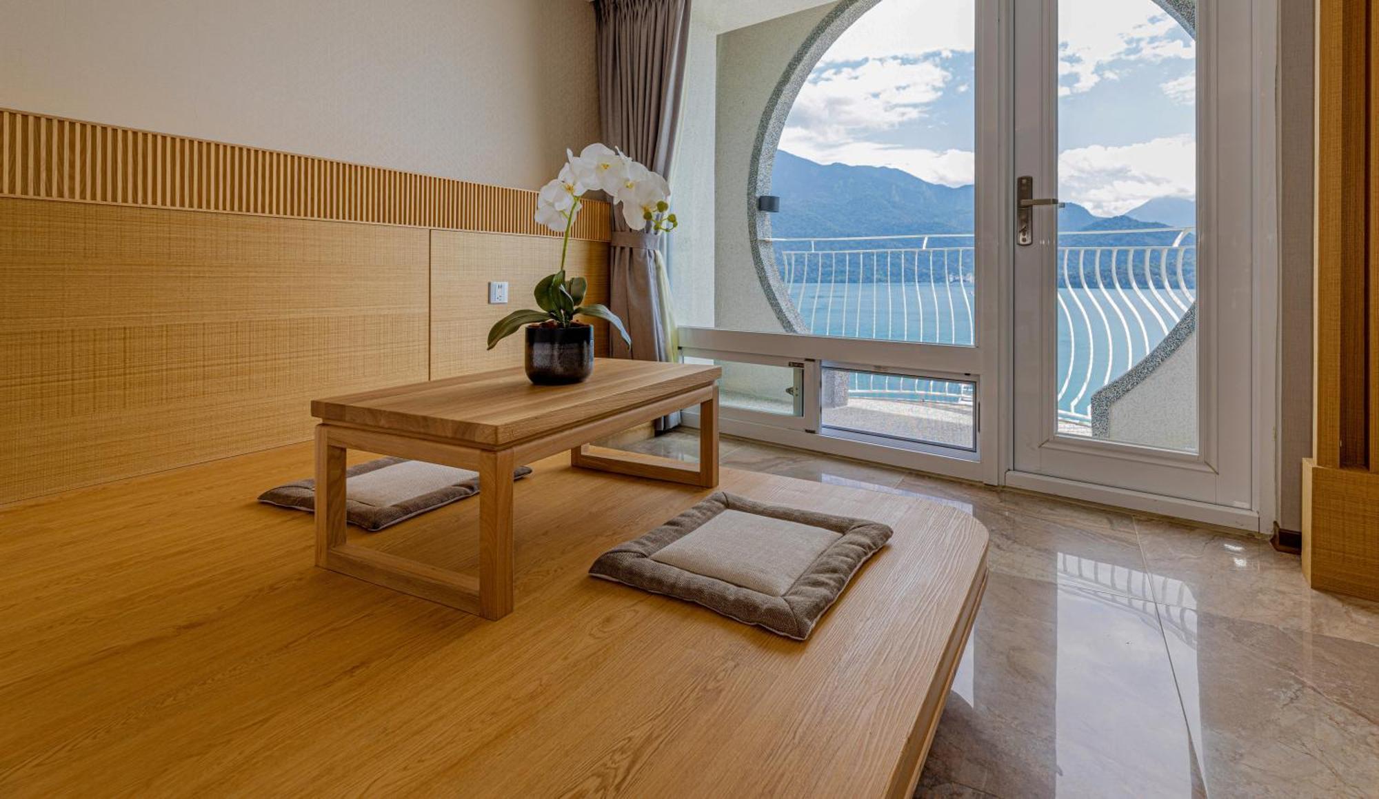 Sun Moon Lake Apollo Resort Hotel หยูฉี ภายนอก รูปภาพ